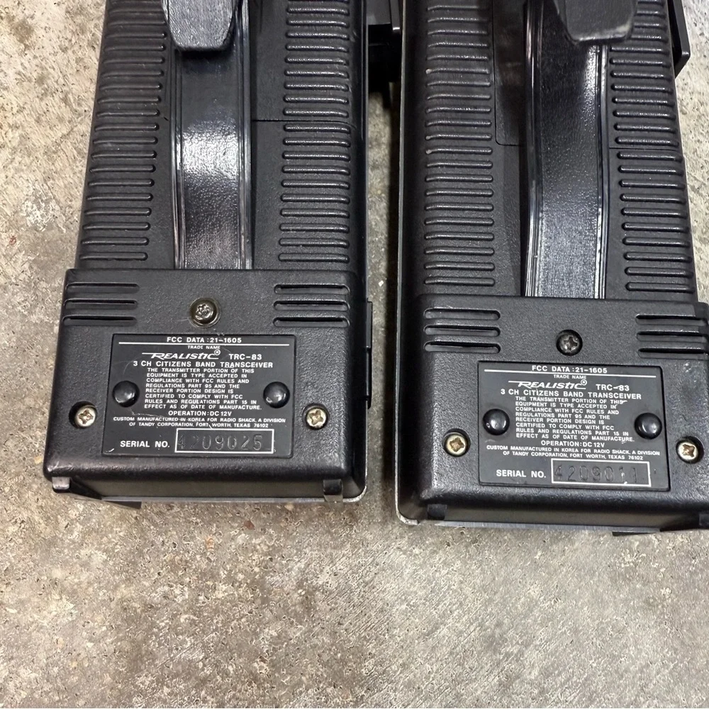 Realistic TRC-83 CB Walkie Talkies Pair Tested Working Vintage - Picture 8 of 11